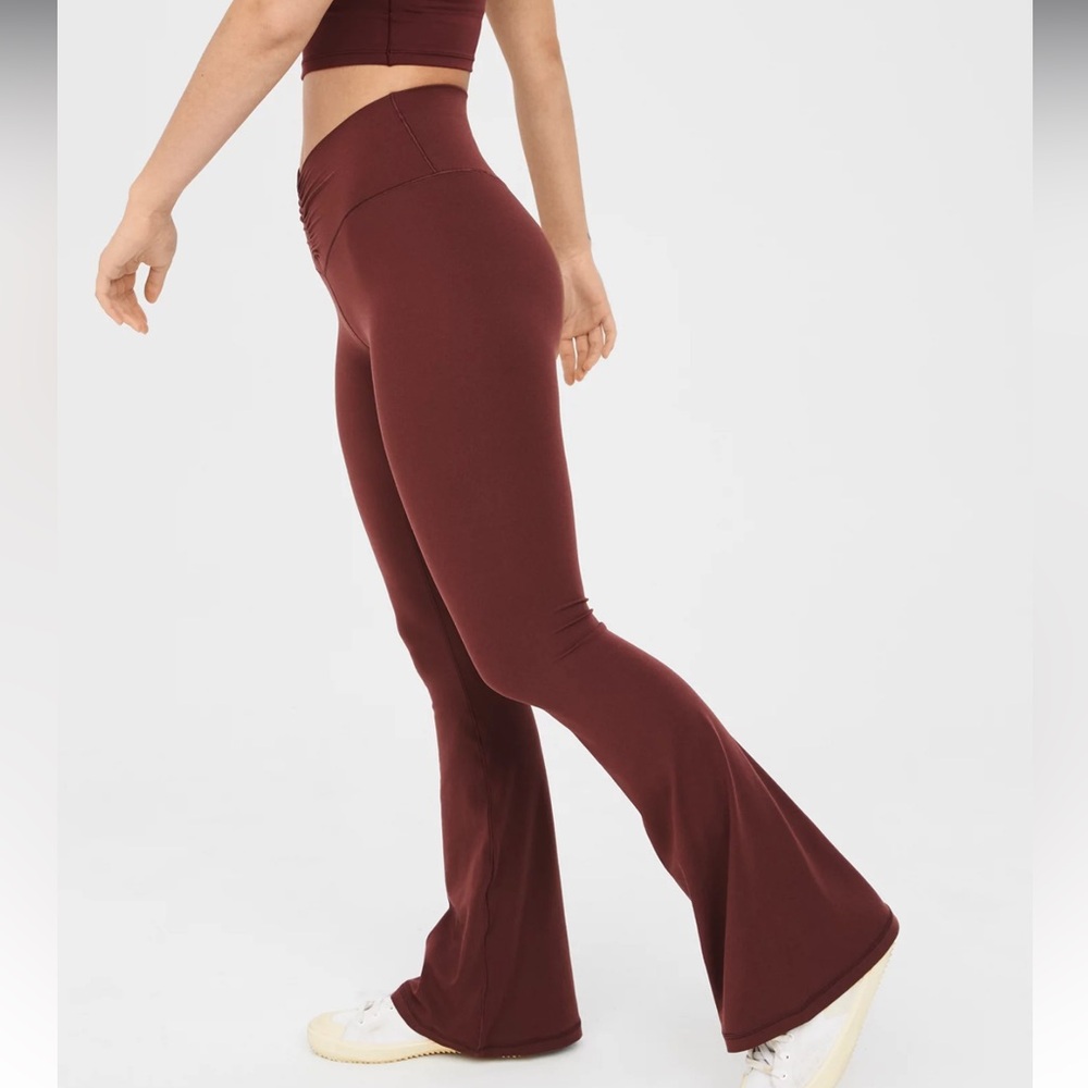 OFFLINE by Aerie Real Me High Wasted Ruched Flare Legging